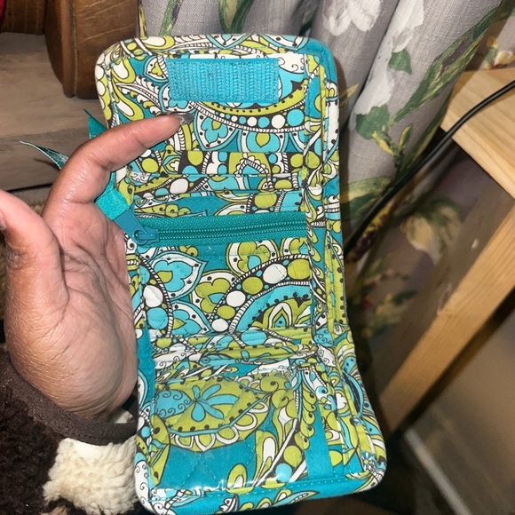 Vera Bradley Peacock Blue Pocket Wallet Excellent Retired Rare - Picture 2 of 4